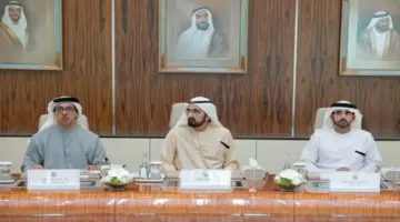 محمد بن راشد يطلق أكبر برنامج لتدريب 80 ألف موظف على الذكاء الاصطناعي المساعد (فيديو)